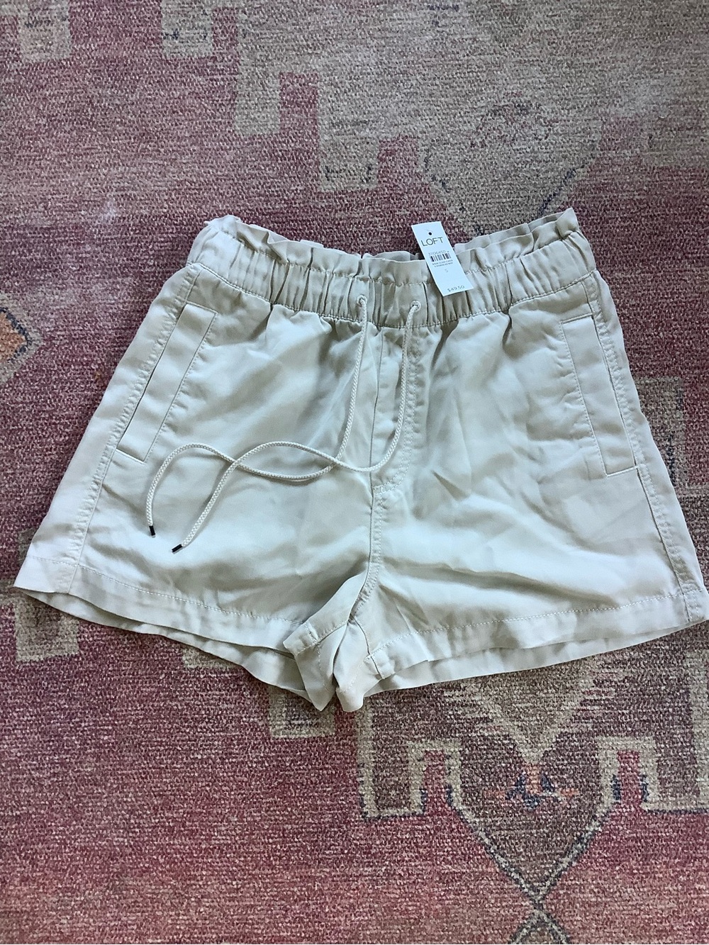 Loft cream shorts